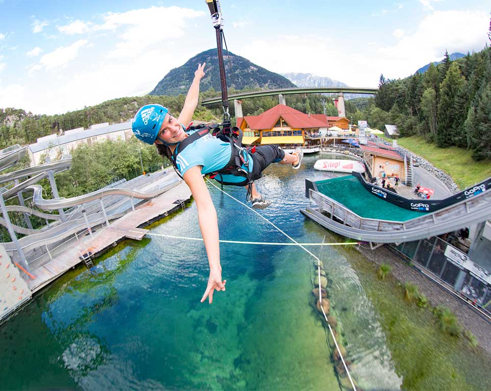 Frau hat Spass in der Area 47